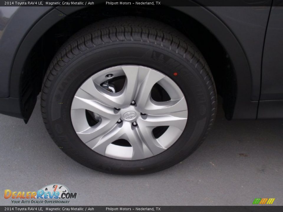 2014 Toyota RAV4 LE Wheel Photo #11