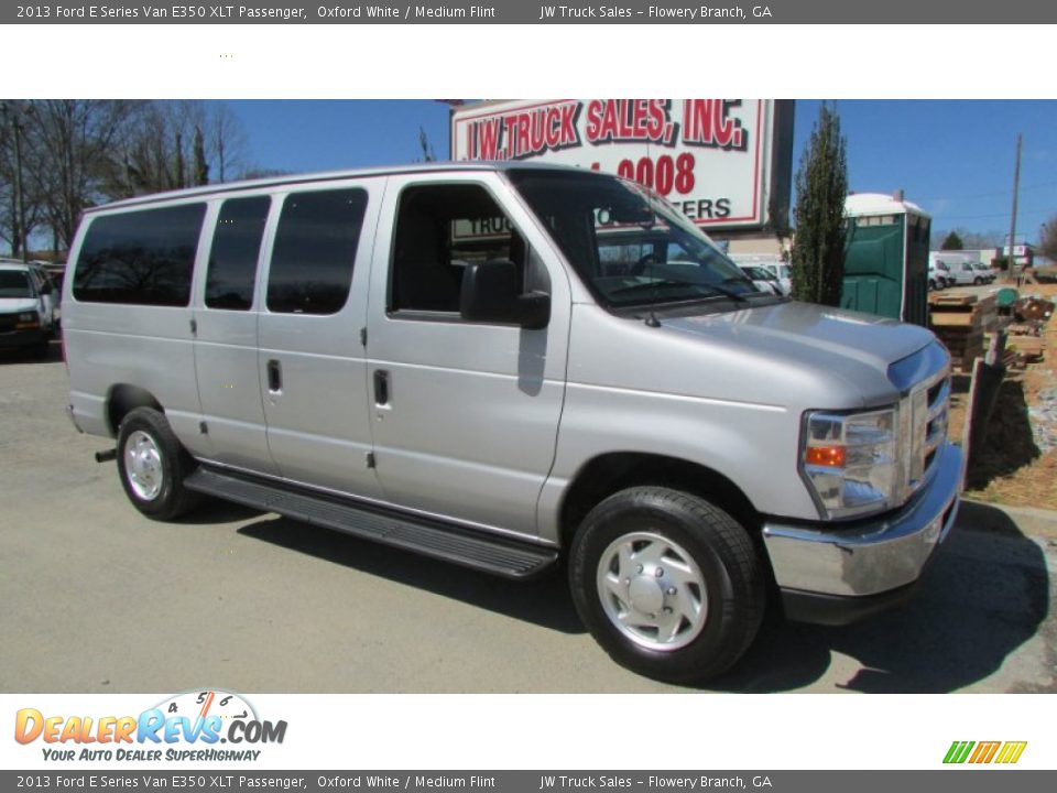 2013 Ford E Series Van E350 XLT Passenger Oxford White / Medium Flint Photo #11