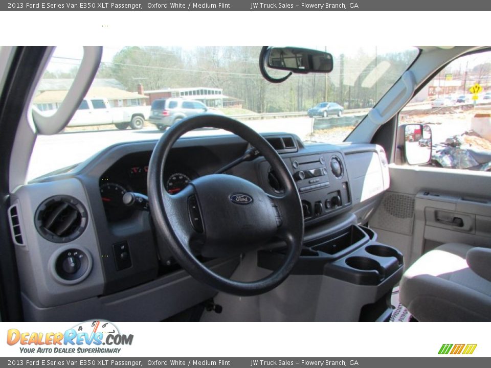 2013 Ford E Series Van E350 XLT Passenger Oxford White / Medium Flint Photo #20