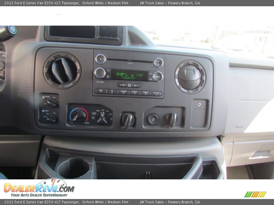2013 Ford E Series Van E350 XLT Passenger Oxford White / Medium Flint Photo #29