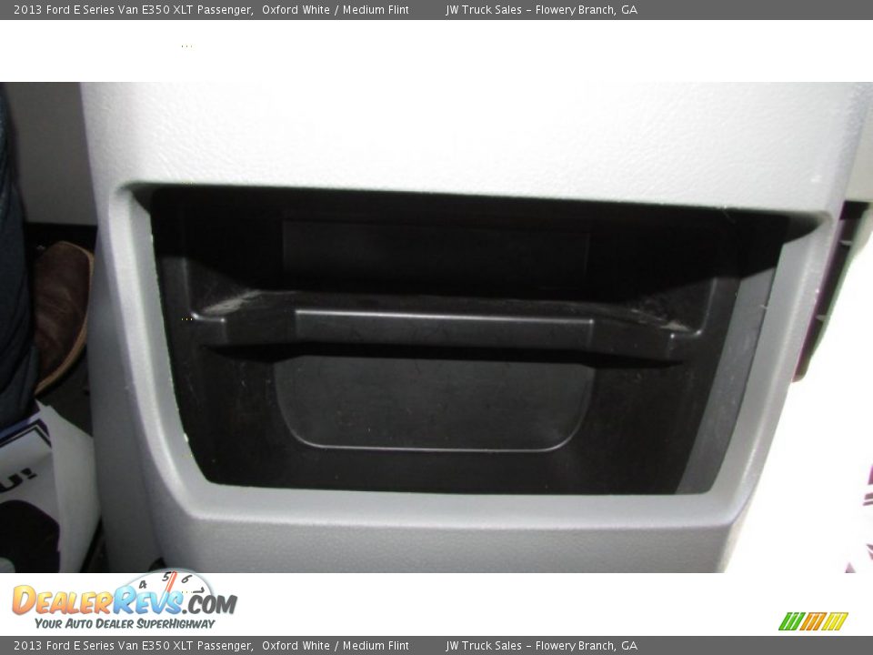 2013 Ford E Series Van E350 XLT Passenger Oxford White / Medium Flint Photo #35