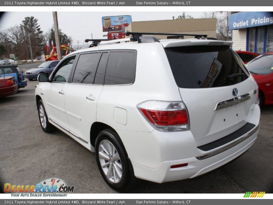 2011 Toyota Highlander Hybrid Limited 4WD Blizzard White Pearl / Ash Photo #10