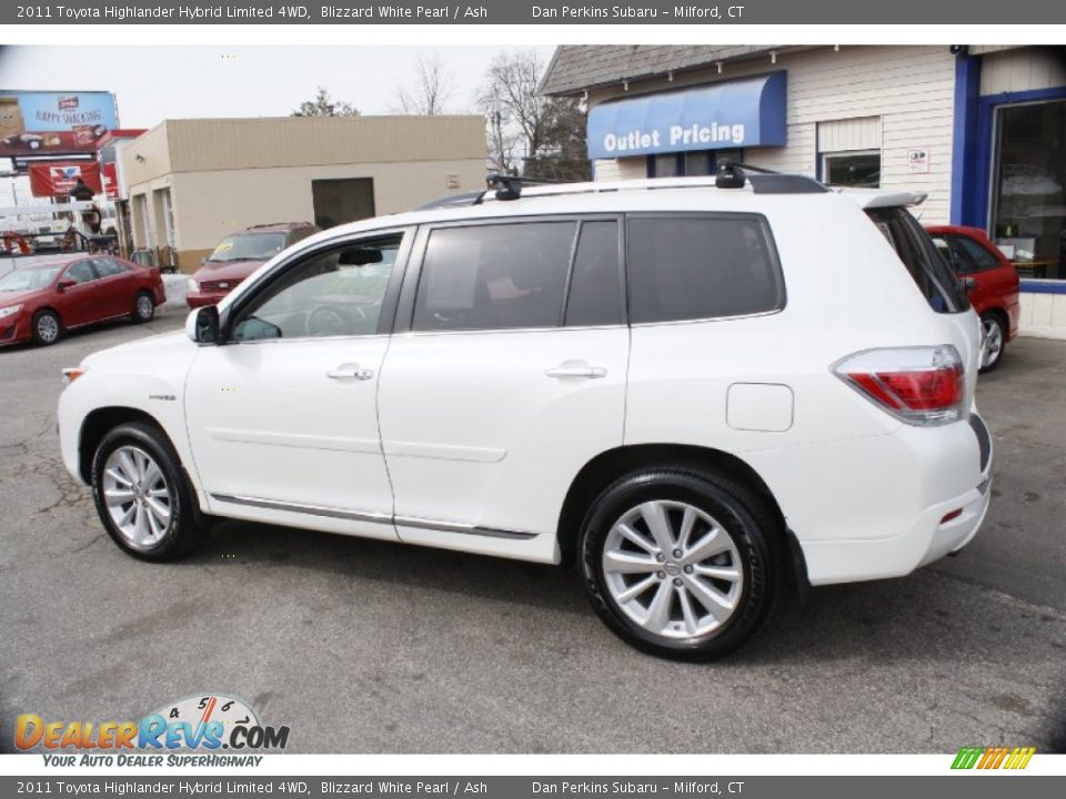 2011 Toyota Highlander Hybrid Limited 4WD Blizzard White Pearl / Ash Photo #11