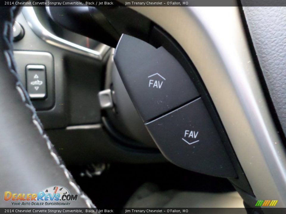 Controls of 2014 Chevrolet Corvette Stingray Convertible Photo #33