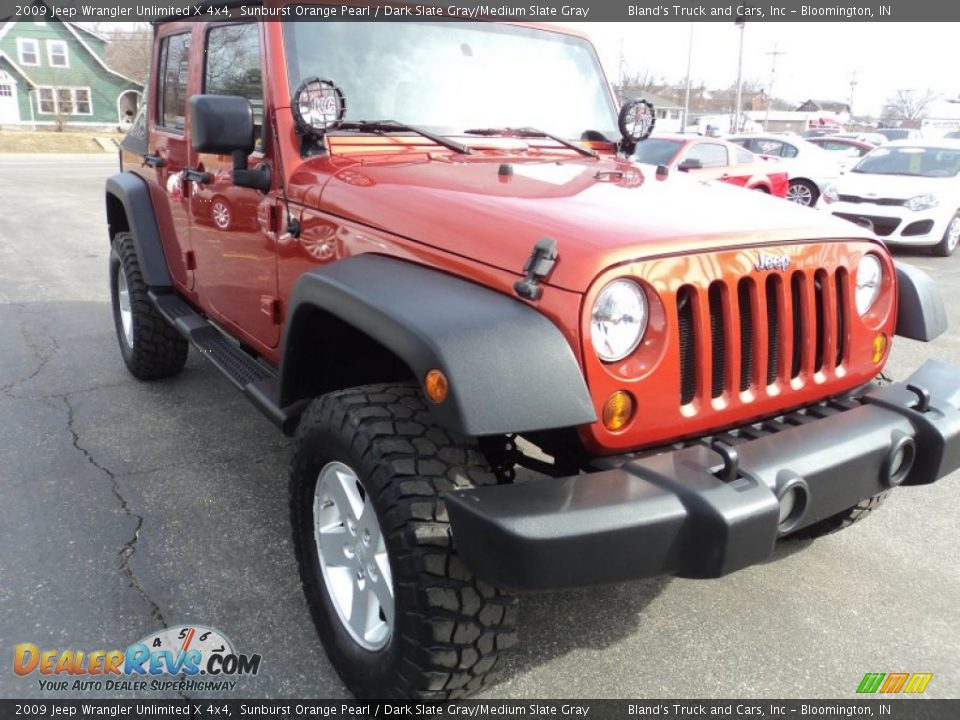 2009 Jeep Wrangler Unlimited X 4x4 Sunburst Orange Pearl / Dark Slate Gray/Medium Slate Gray Photo #4