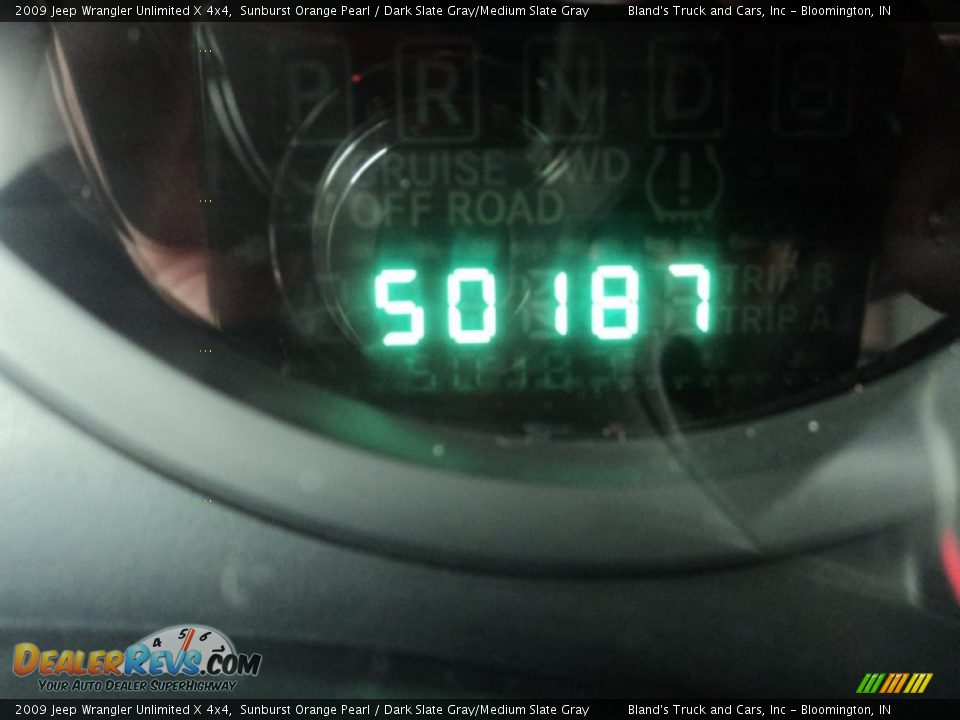 2009 Jeep Wrangler Unlimited X 4x4 Sunburst Orange Pearl / Dark Slate Gray/Medium Slate Gray Photo #8