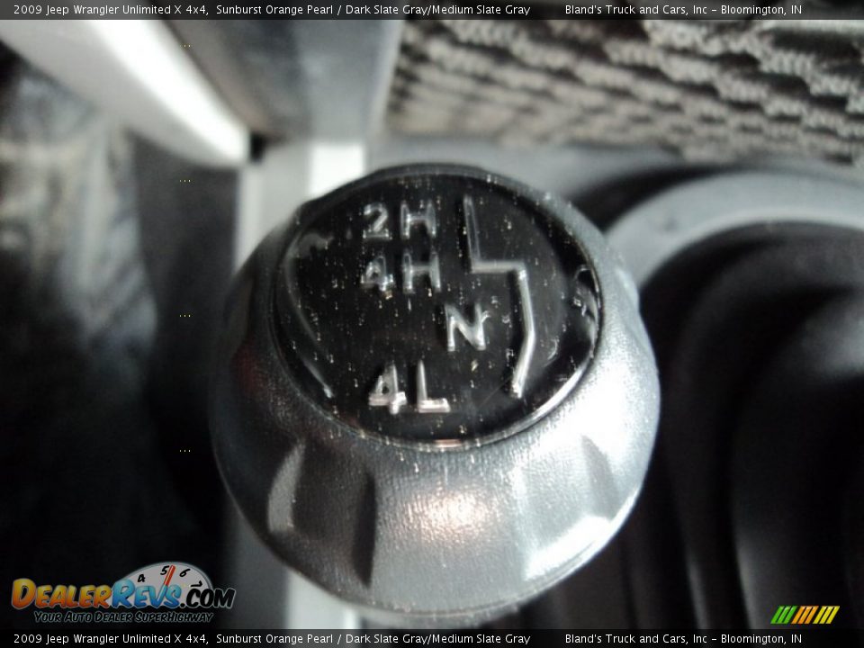 2009 Jeep Wrangler Unlimited X 4x4 Sunburst Orange Pearl / Dark Slate Gray/Medium Slate Gray Photo #13