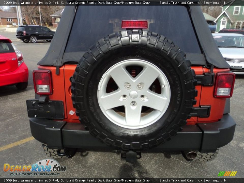 2009 Jeep Wrangler Unlimited X 4x4 Sunburst Orange Pearl / Dark Slate Gray/Medium Slate Gray Photo #19