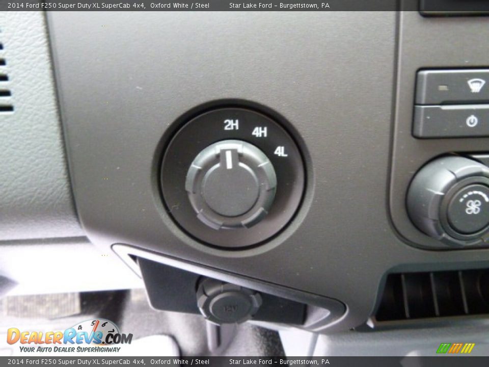 2014 Ford F250 Super Duty XL SuperCab 4x4 Oxford White / Steel Photo #15