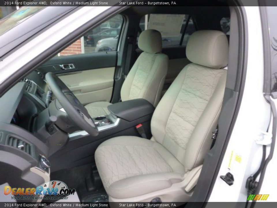 Front Seat of 2014 Ford Explorer 4WD Photo #9