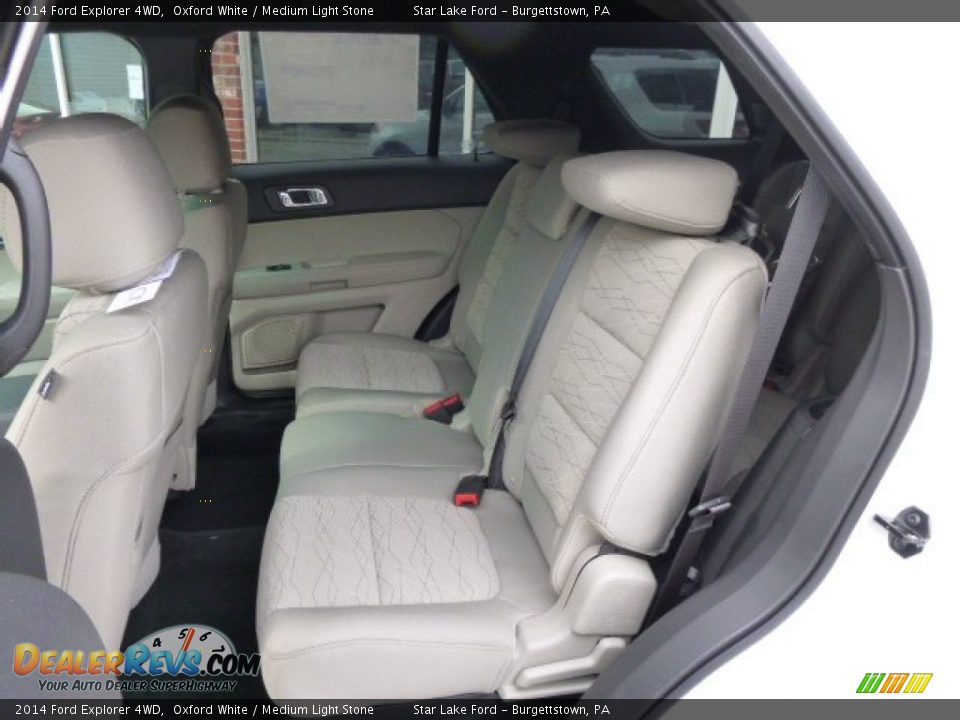 Rear Seat of 2014 Ford Explorer 4WD Photo #10
