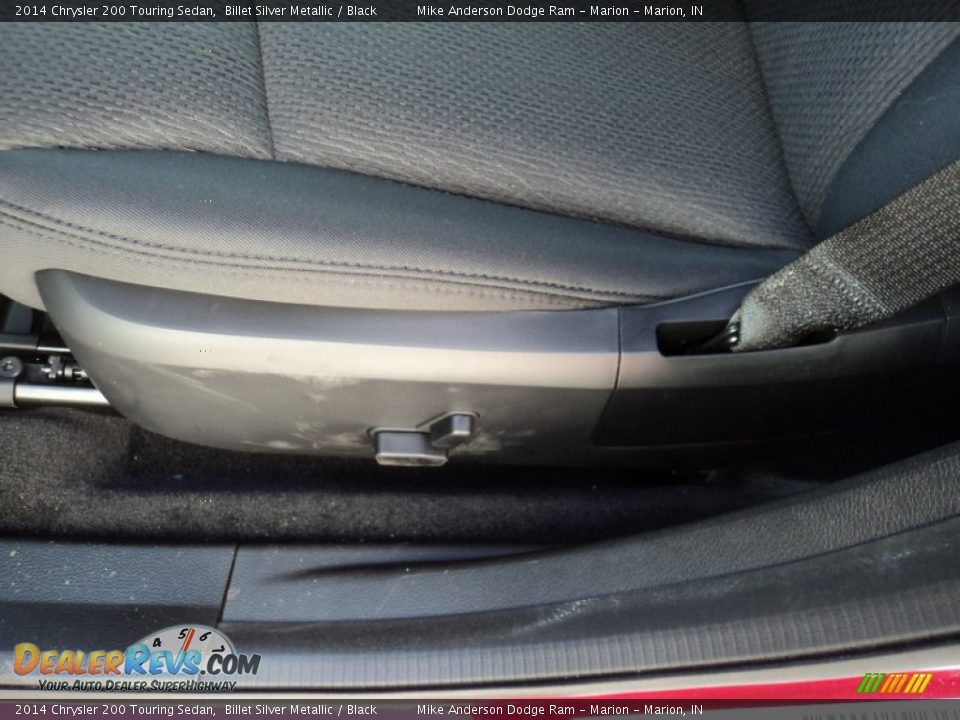 2014 Chrysler 200 Touring Sedan Billet Silver Metallic / Black Photo #13