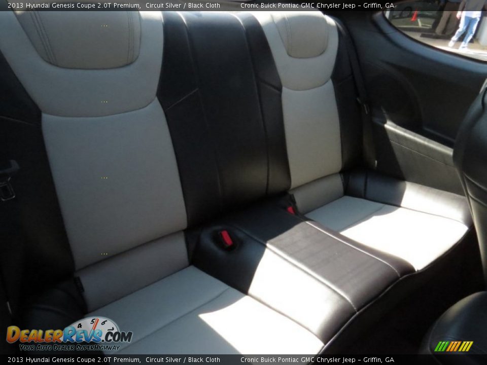 2013 Hyundai Genesis Coupe 2.0T Premium Circuit Silver / Black Cloth Photo #17