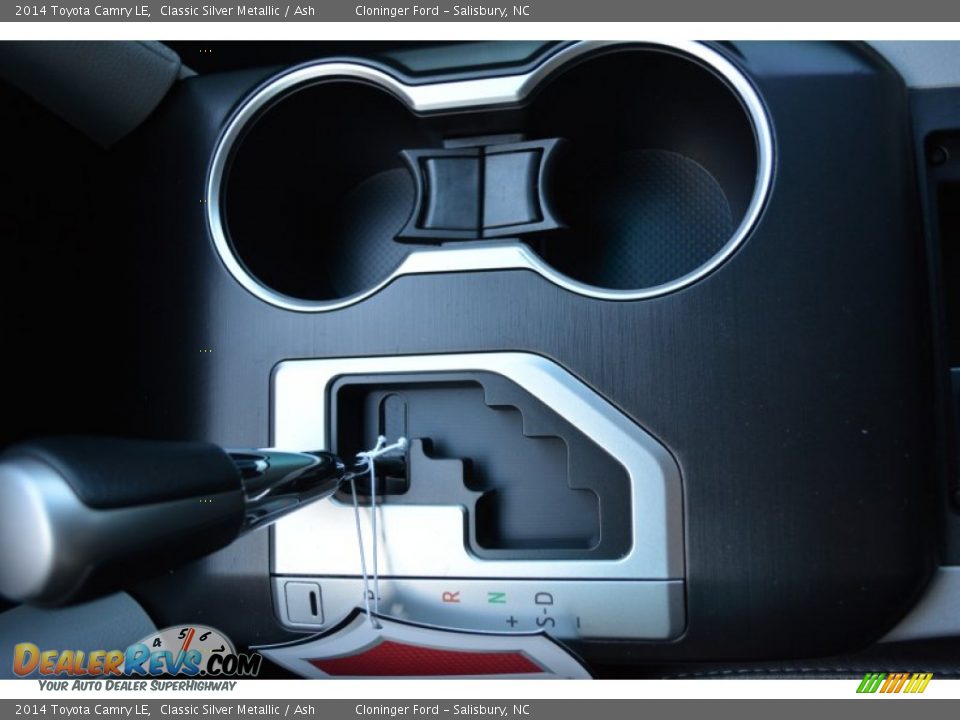 2014 Toyota Camry LE Classic Silver Metallic / Ash Photo #18