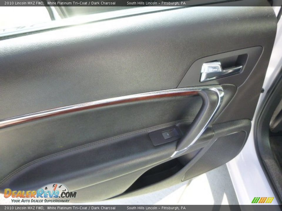 2010 Lincoln MKZ FWD White Platinum Tri-Coat / Dark Charcoal Photo #18