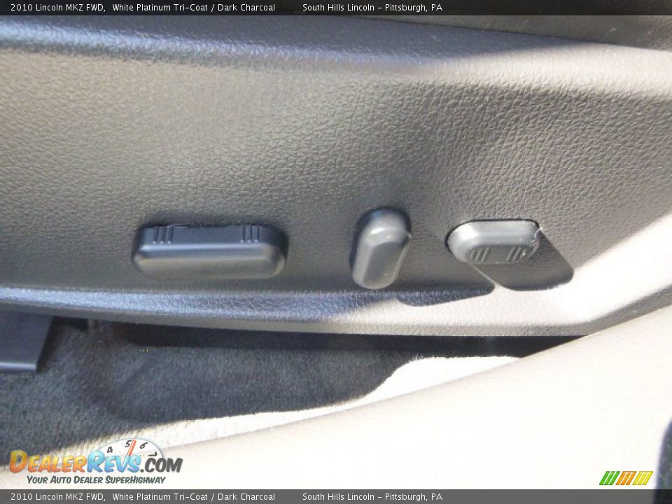 2010 Lincoln MKZ FWD White Platinum Tri-Coat / Dark Charcoal Photo #20