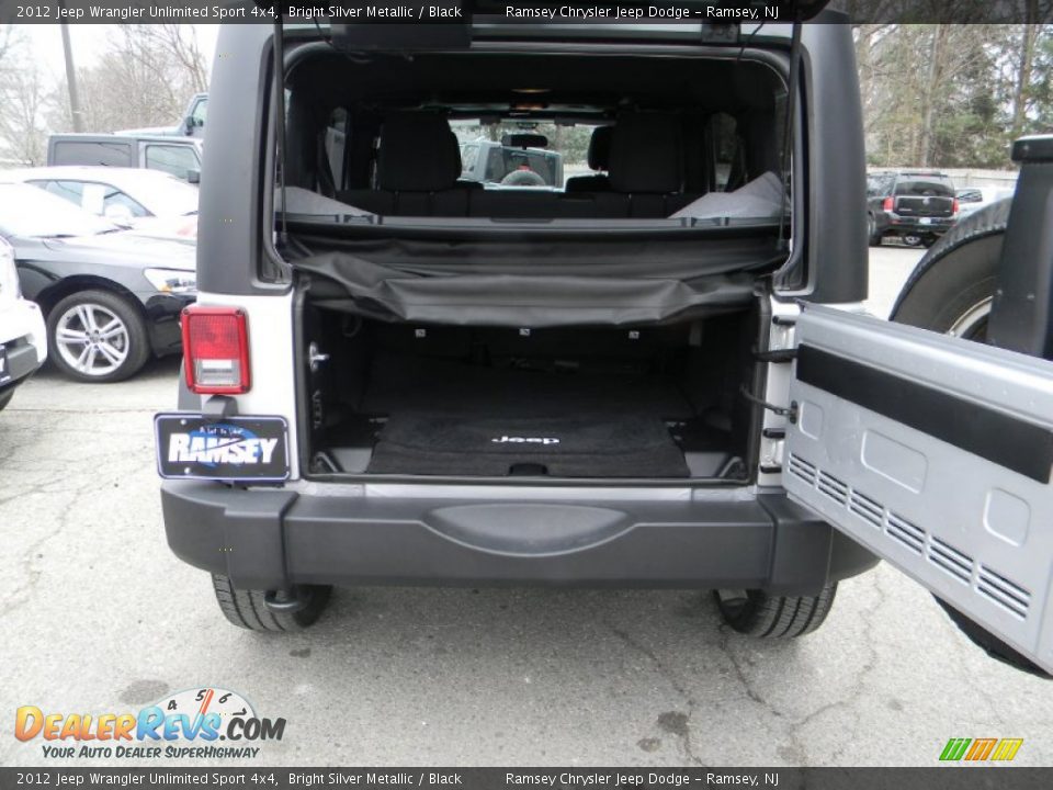 2012 Jeep Wrangler Unlimited Sport 4x4 Bright Silver Metallic / Black Photo #8