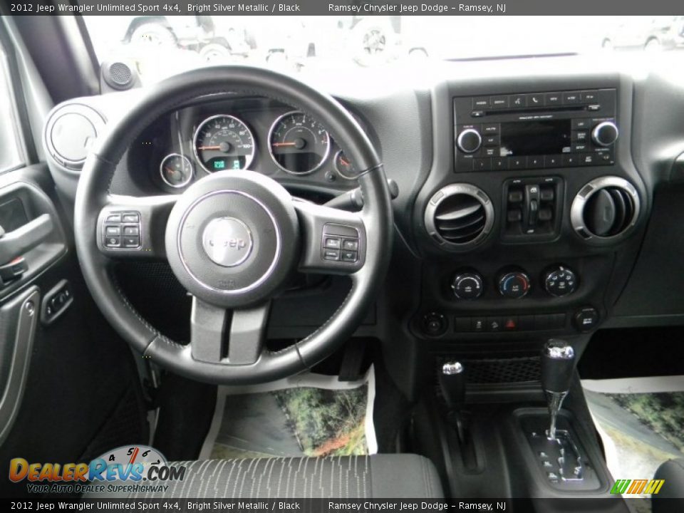 2012 Jeep Wrangler Unlimited Sport 4x4 Bright Silver Metallic / Black Photo #12