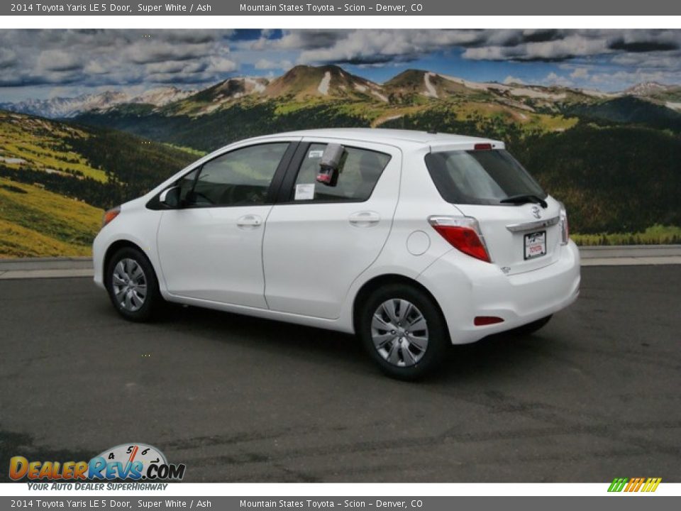 2014 Toyota Yaris LE 5 Door Super White / Ash Photo #3