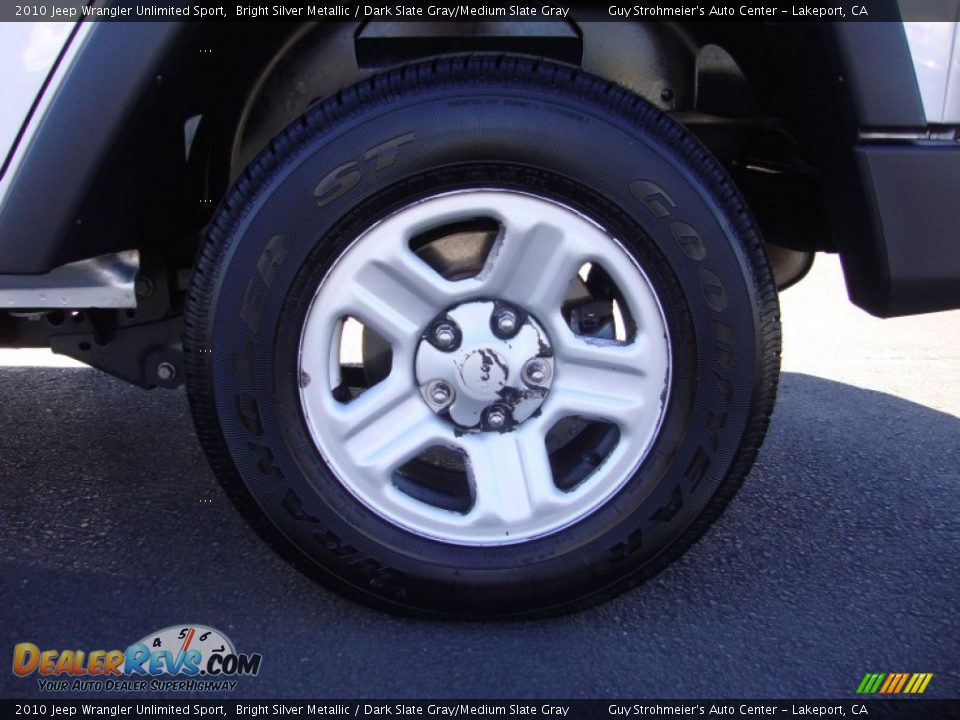 2010 Jeep Wrangler Unlimited Sport Bright Silver Metallic / Dark Slate Gray/Medium Slate Gray Photo #22