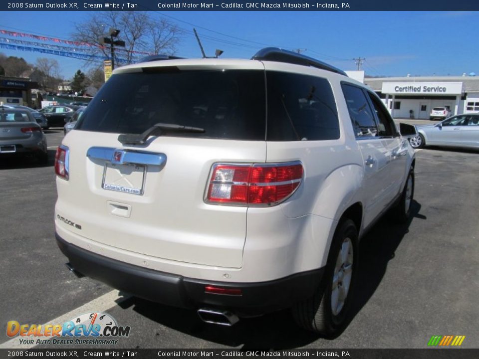 2008 Saturn Outlook XR Cream White / Tan Photo #6