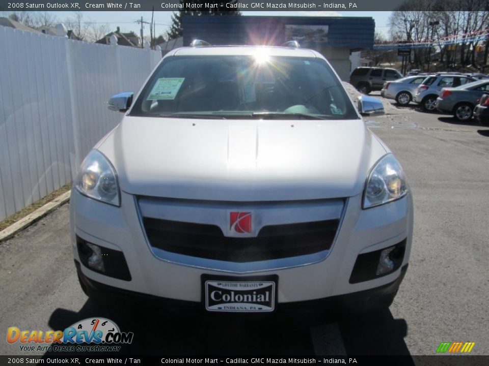 2008 Saturn Outlook XR Cream White / Tan Photo #8