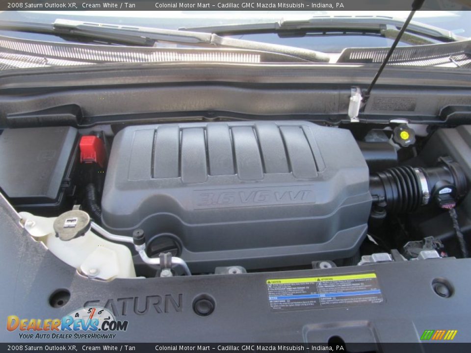 2008 Saturn Outlook XR Cream White / Tan Photo #10