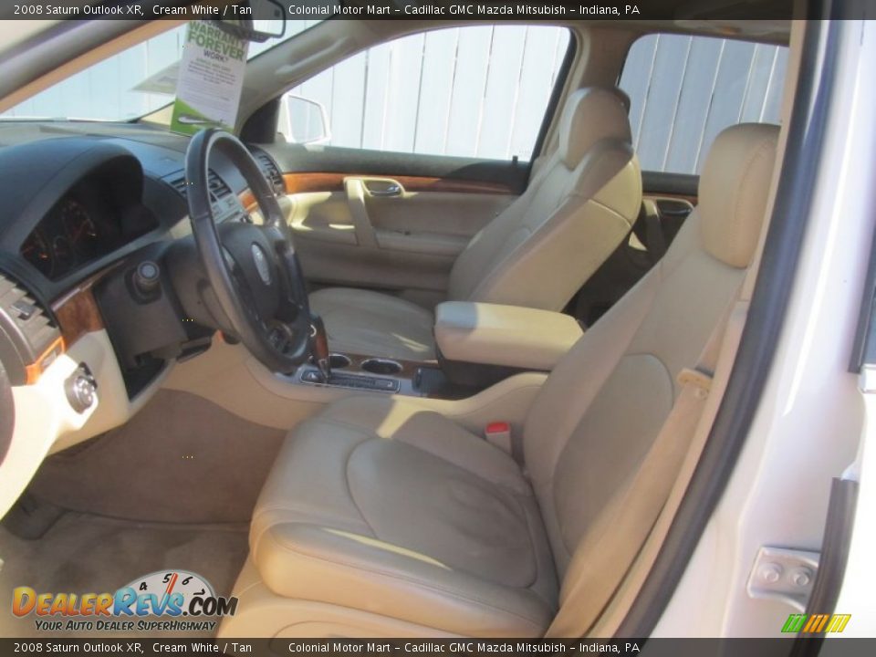 2008 Saturn Outlook XR Cream White / Tan Photo #13