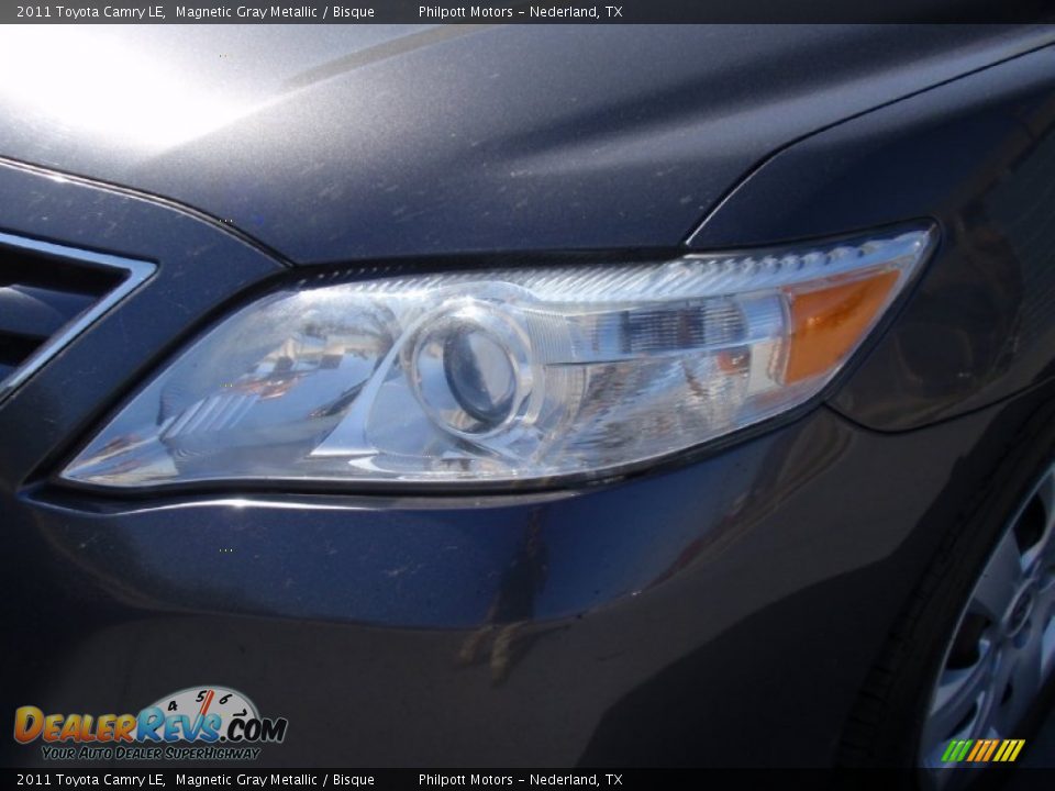 2011 Toyota Camry LE Magnetic Gray Metallic / Bisque Photo #9