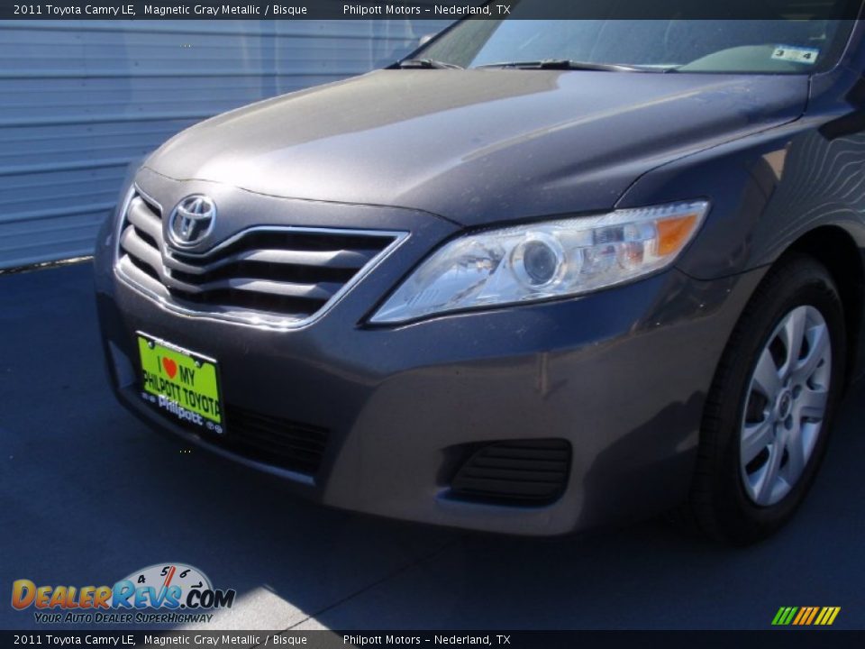 2011 Toyota Camry LE Magnetic Gray Metallic / Bisque Photo #11