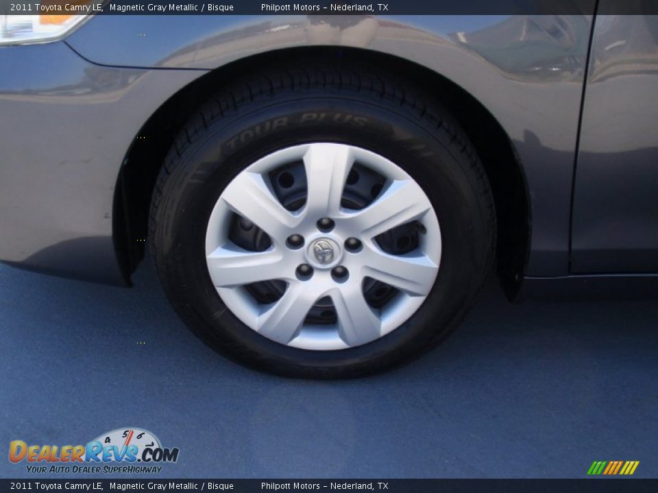 2011 Toyota Camry LE Magnetic Gray Metallic / Bisque Photo #12