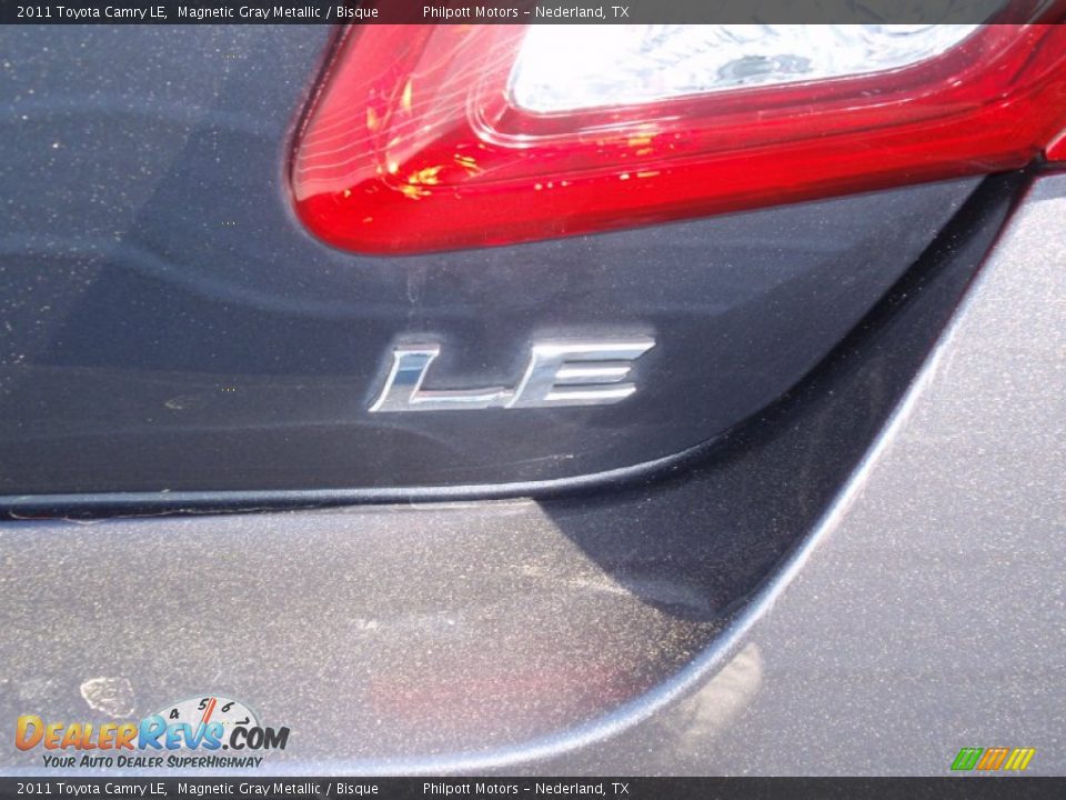 2011 Toyota Camry LE Magnetic Gray Metallic / Bisque Photo #18