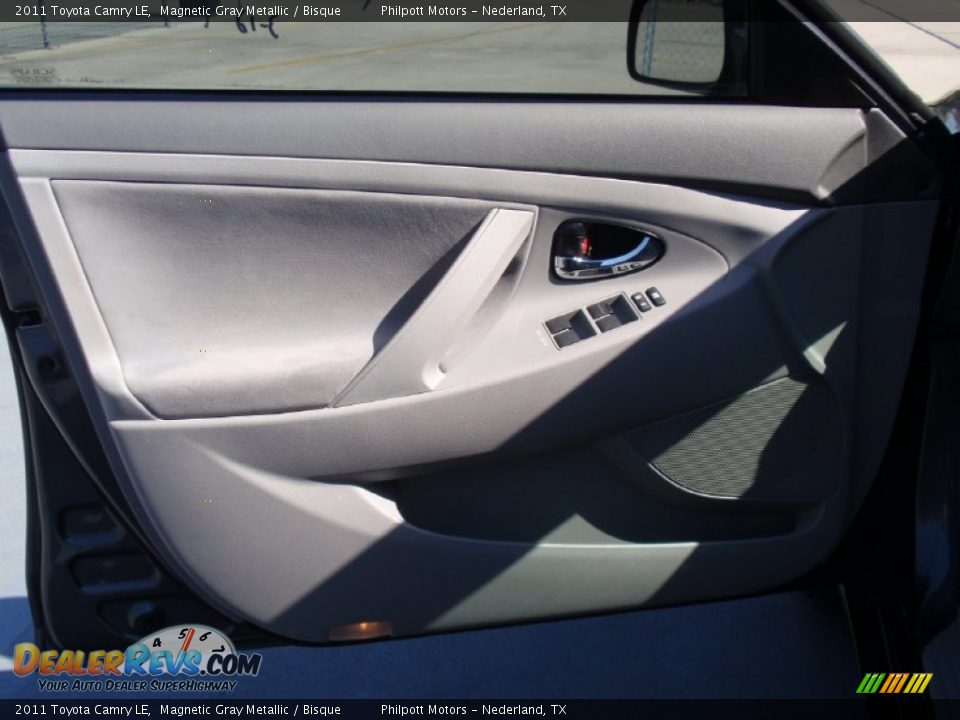 2011 Toyota Camry LE Magnetic Gray Metallic / Bisque Photo #33