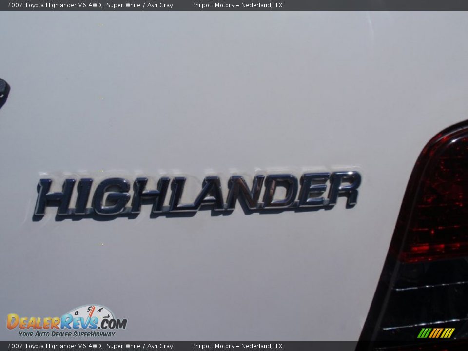 2007 Toyota Highlander V6 4WD Super White / Ash Gray Photo #18
