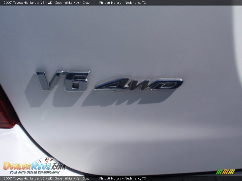 2007 Toyota Highlander V6 4WD Super White / Ash Gray Photo #21