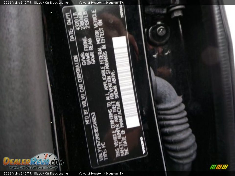 2011 Volvo S40 T5 Black / Off Black Leather Photo #32
