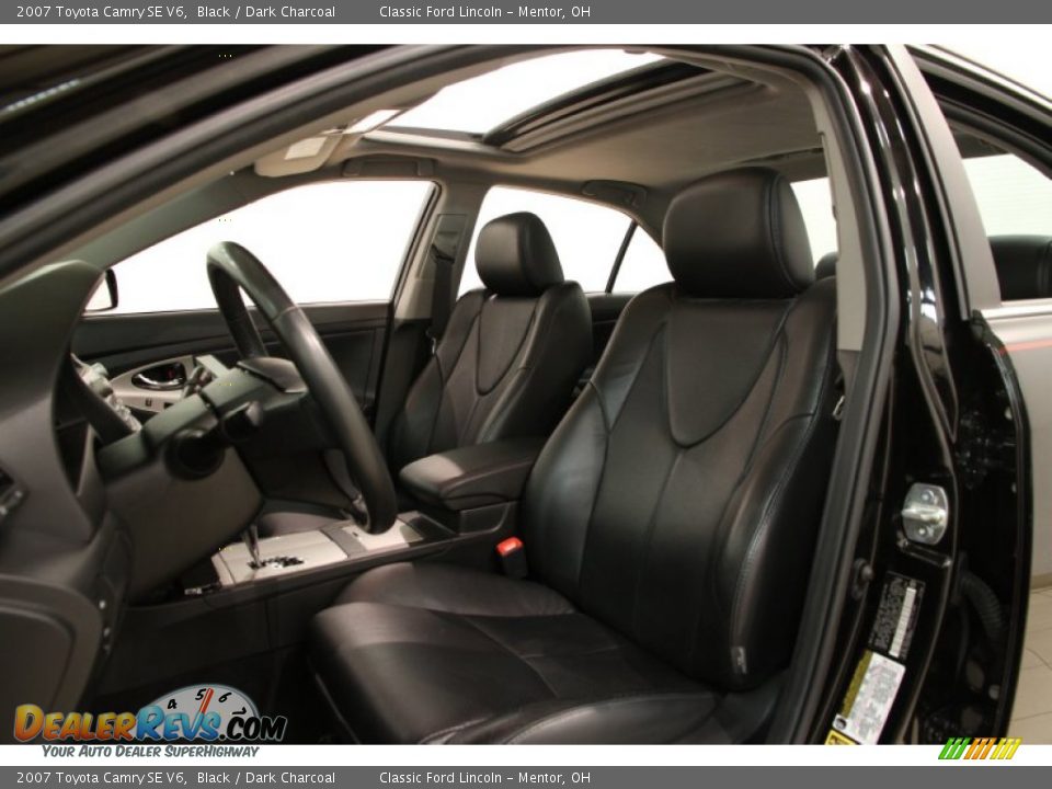 2007 Toyota Camry SE V6 Black / Dark Charcoal Photo #5