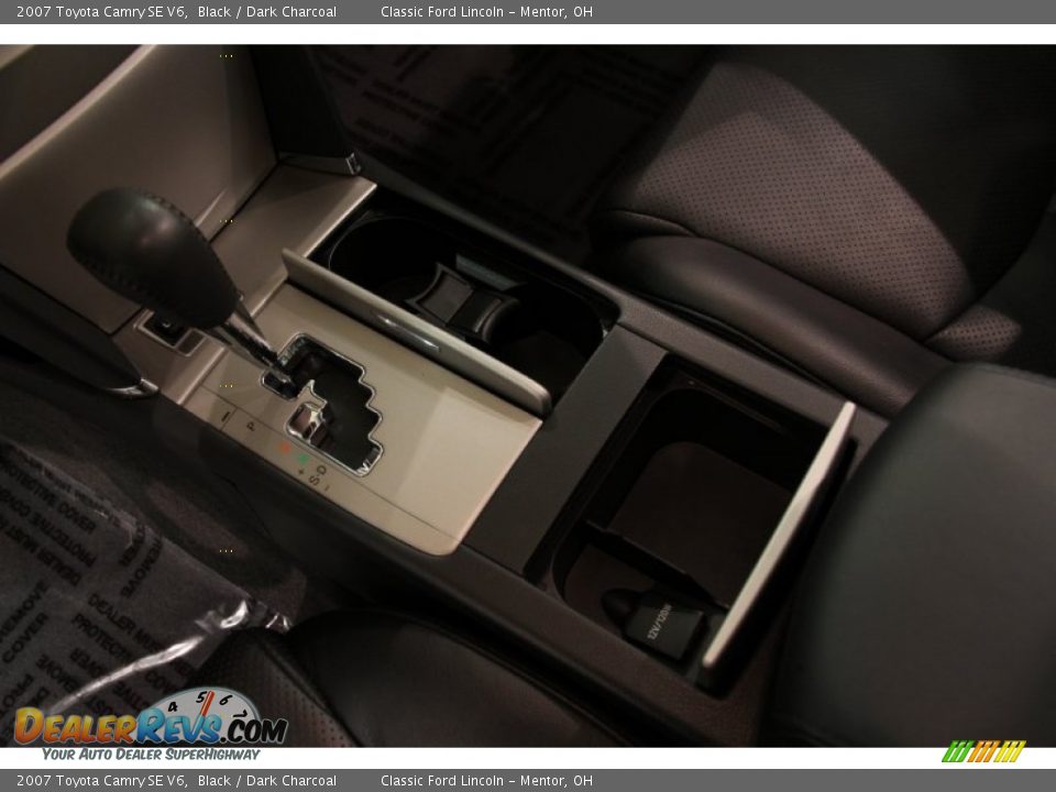 2007 Toyota Camry SE V6 Black / Dark Charcoal Photo #9