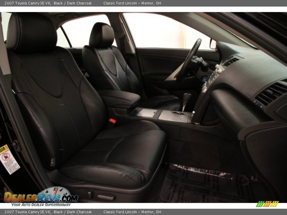 2007 Toyota Camry SE V6 Black / Dark Charcoal Photo #12