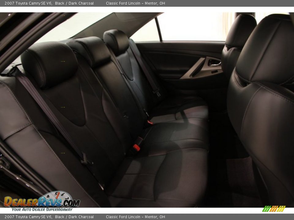 2007 Toyota Camry SE V6 Black / Dark Charcoal Photo #13