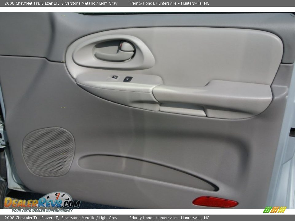 2008 Chevrolet TrailBlazer LT Silverstone Metallic / Light Gray Photo #19