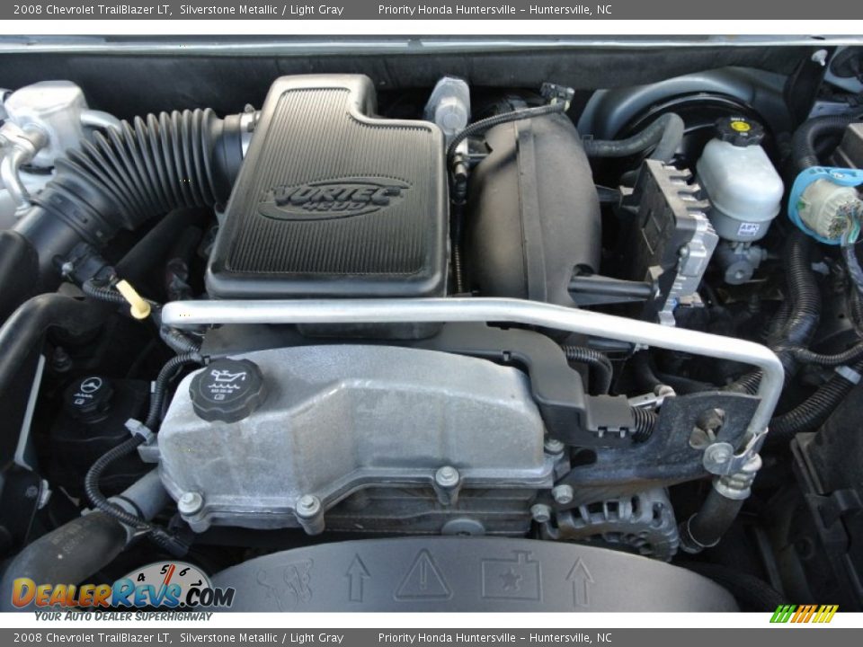 2008 Chevrolet TrailBlazer LT Silverstone Metallic / Light Gray Photo #22