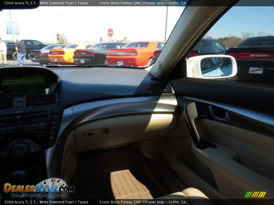 2009 Acura TL 3.5 White Diamond Pearl / Taupe Photo #16
