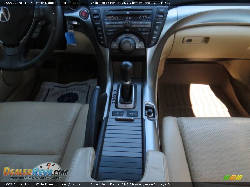 2009 Acura TL 3.5 White Diamond Pearl / Taupe Photo #18