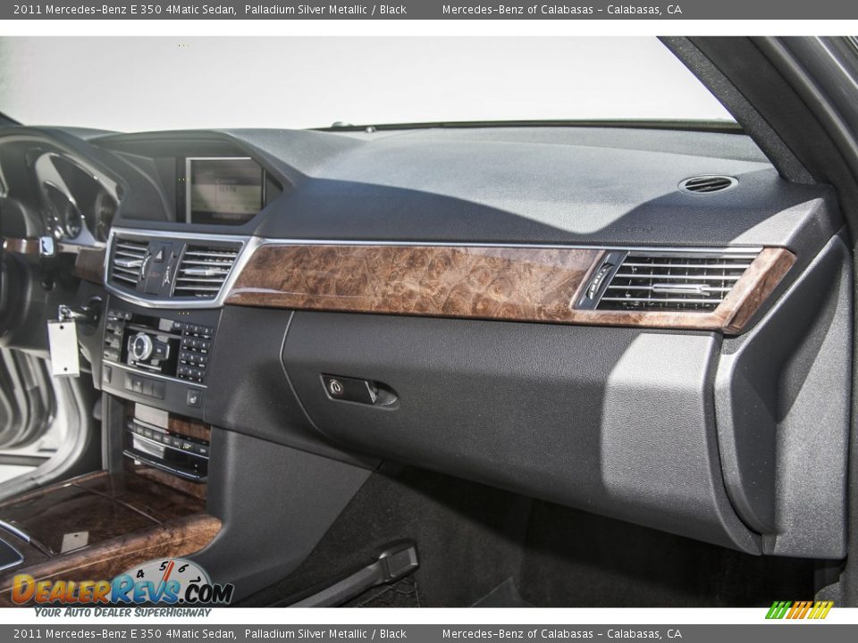 2011 Mercedes-Benz E 350 4Matic Sedan Palladium Silver Metallic / Black Photo #21