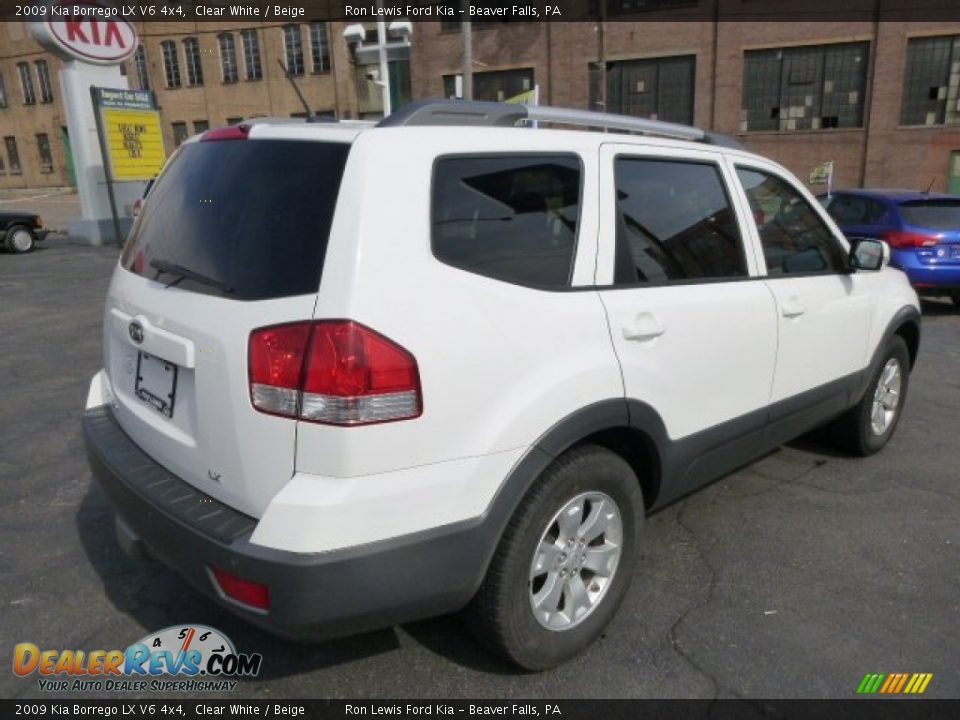 2009 Kia Borrego LX V6 4x4 Clear White / Beige Photo #8