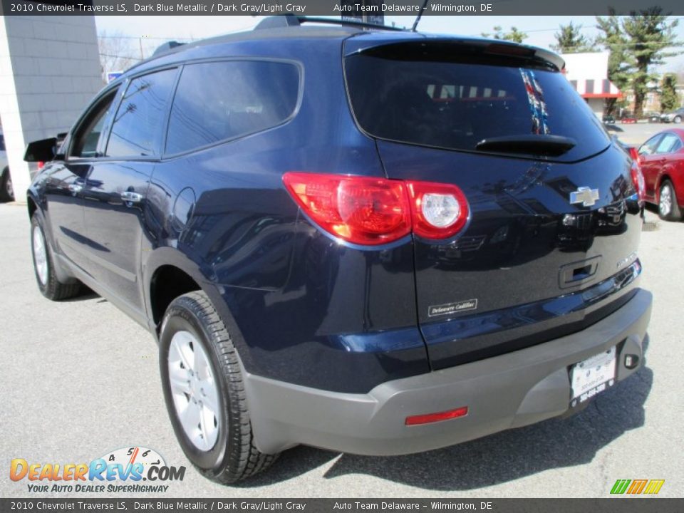 2010 Chevrolet Traverse LS Dark Blue Metallic / Dark Gray/Light Gray Photo #4