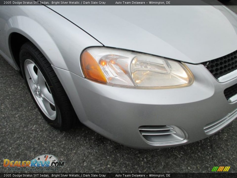 2005 Dodge Stratus SXT Sedan Bright Silver Metallic / Dark Slate Gray Photo #22