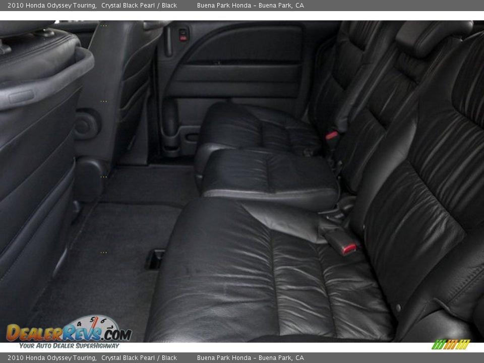 2010 Honda Odyssey Touring Crystal Black Pearl / Black Photo #4