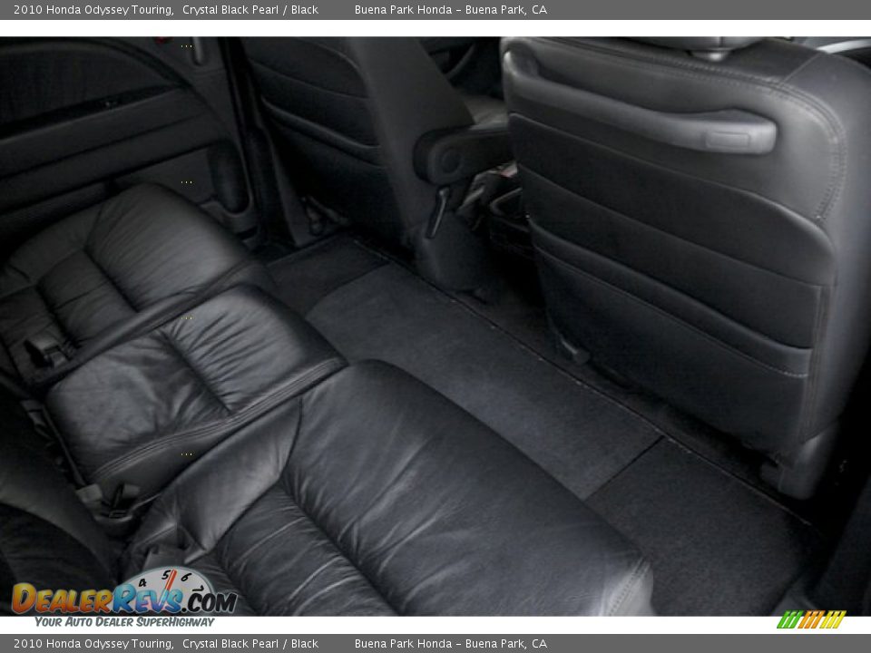 2010 Honda Odyssey Touring Crystal Black Pearl / Black Photo #24